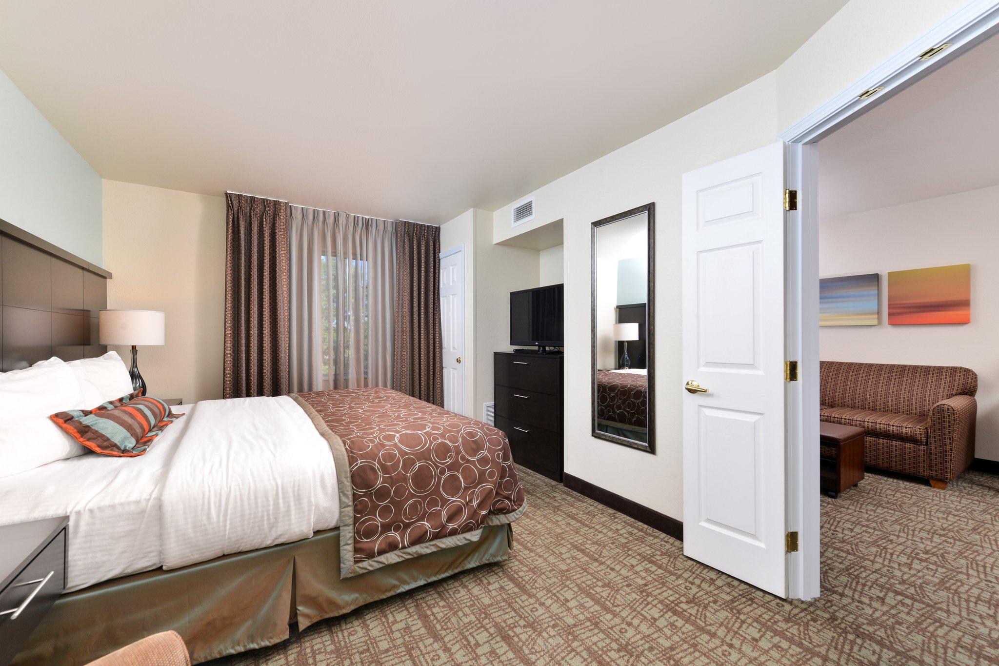 Staybridge Suites Sioux Falls at Empire Mall Photo