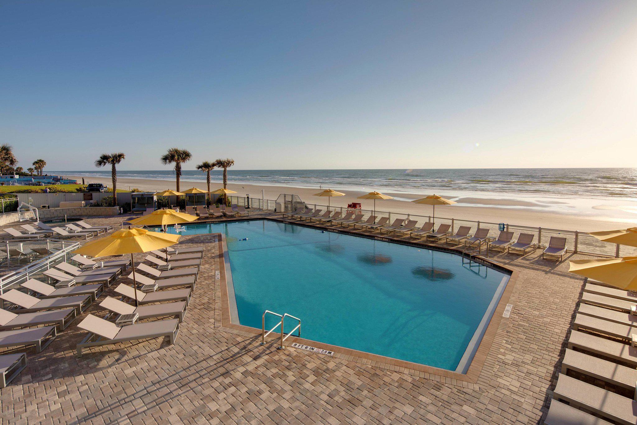 Delta Hotels by Marriott Daytona Beach Oceanfront Photo