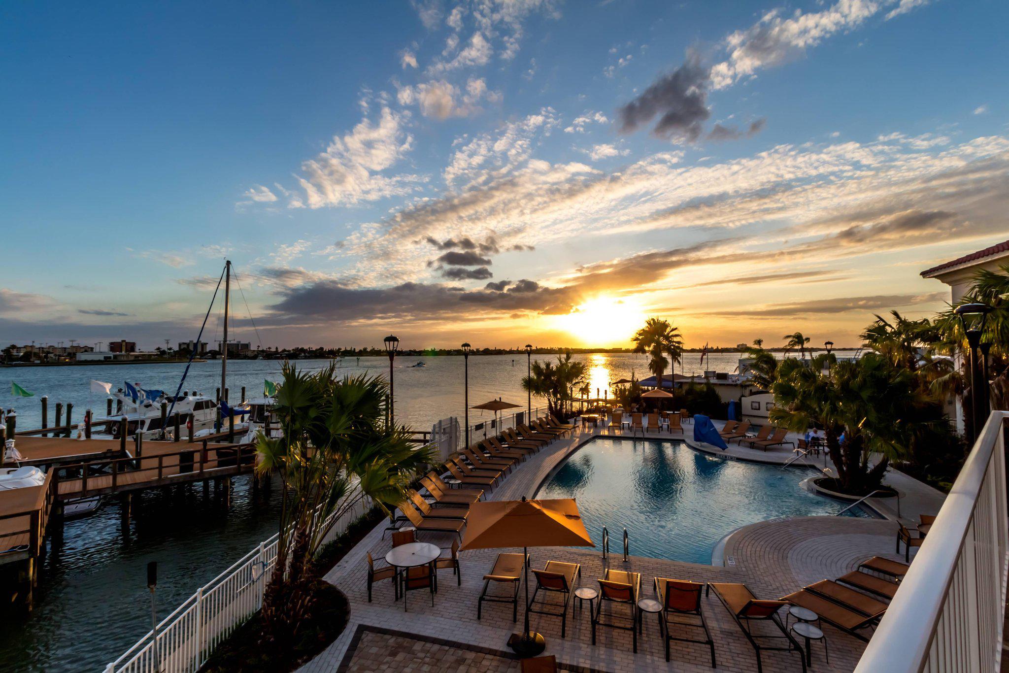 Courtyard by Marriott St. Petersburg Clearwater/Madeira Beach Photo