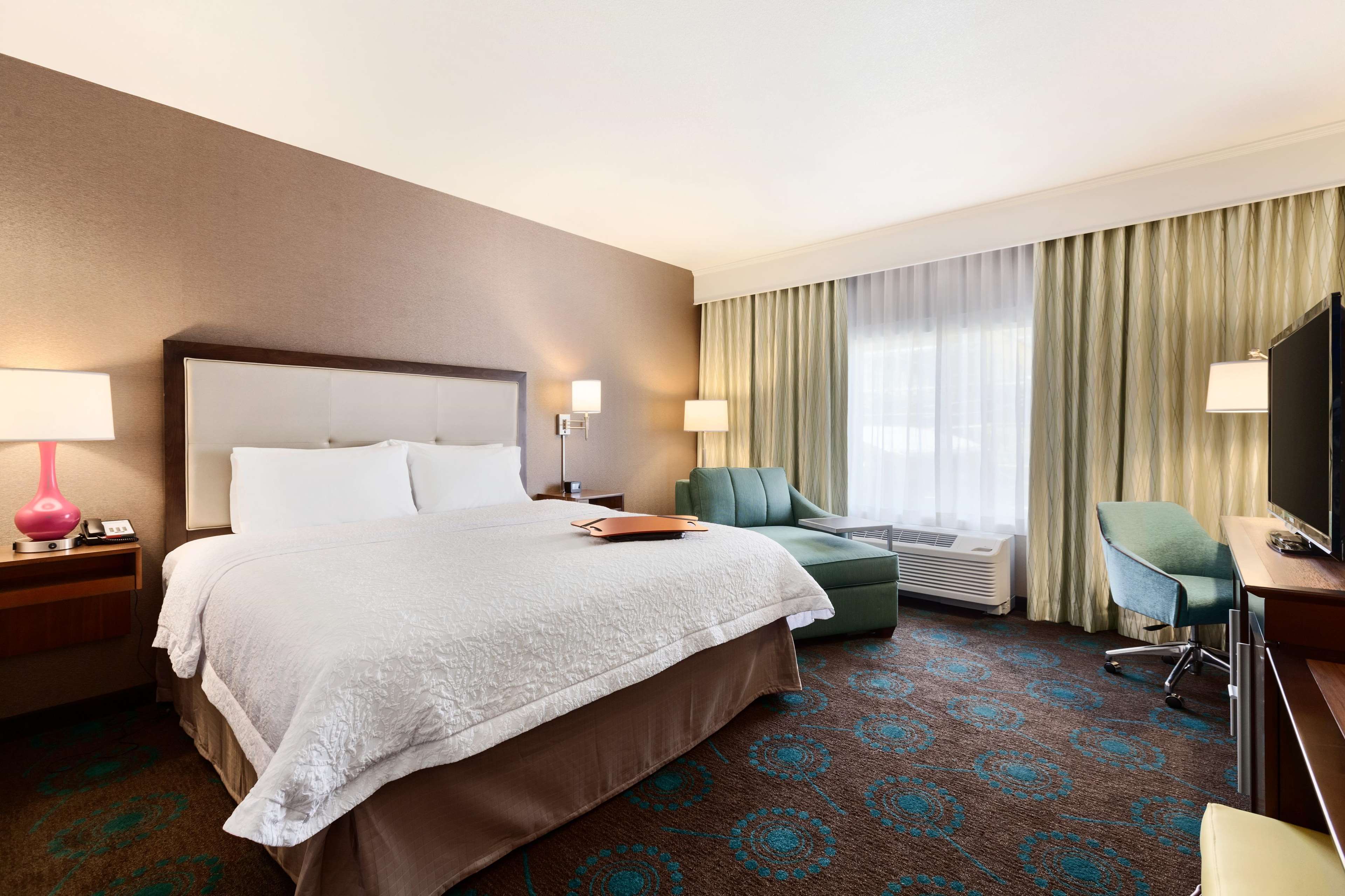 Hampton Inn & Suites Portland/Hillsboro-Evergreen Park Photo