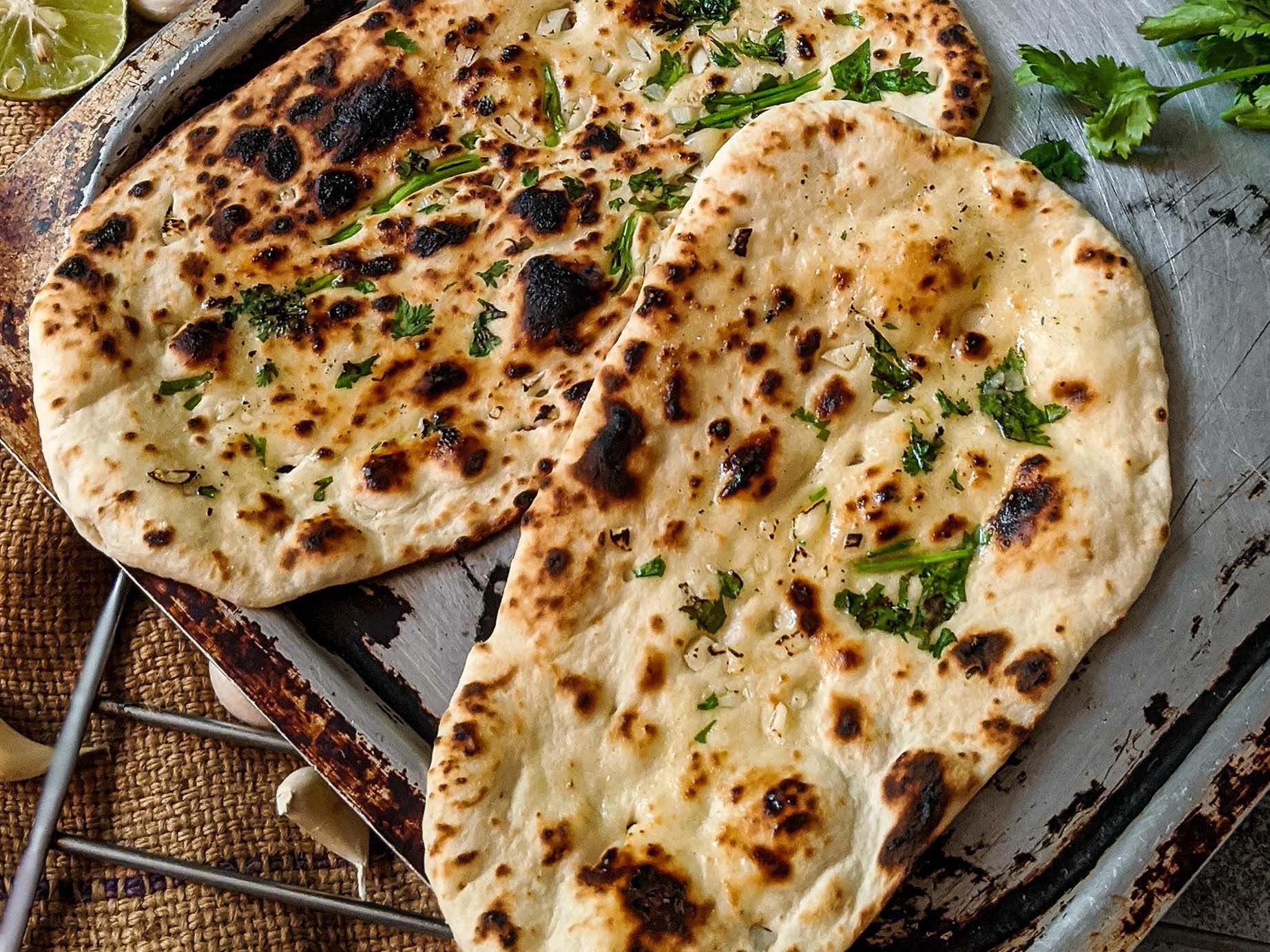 Garlic Naan - لہسن نان
