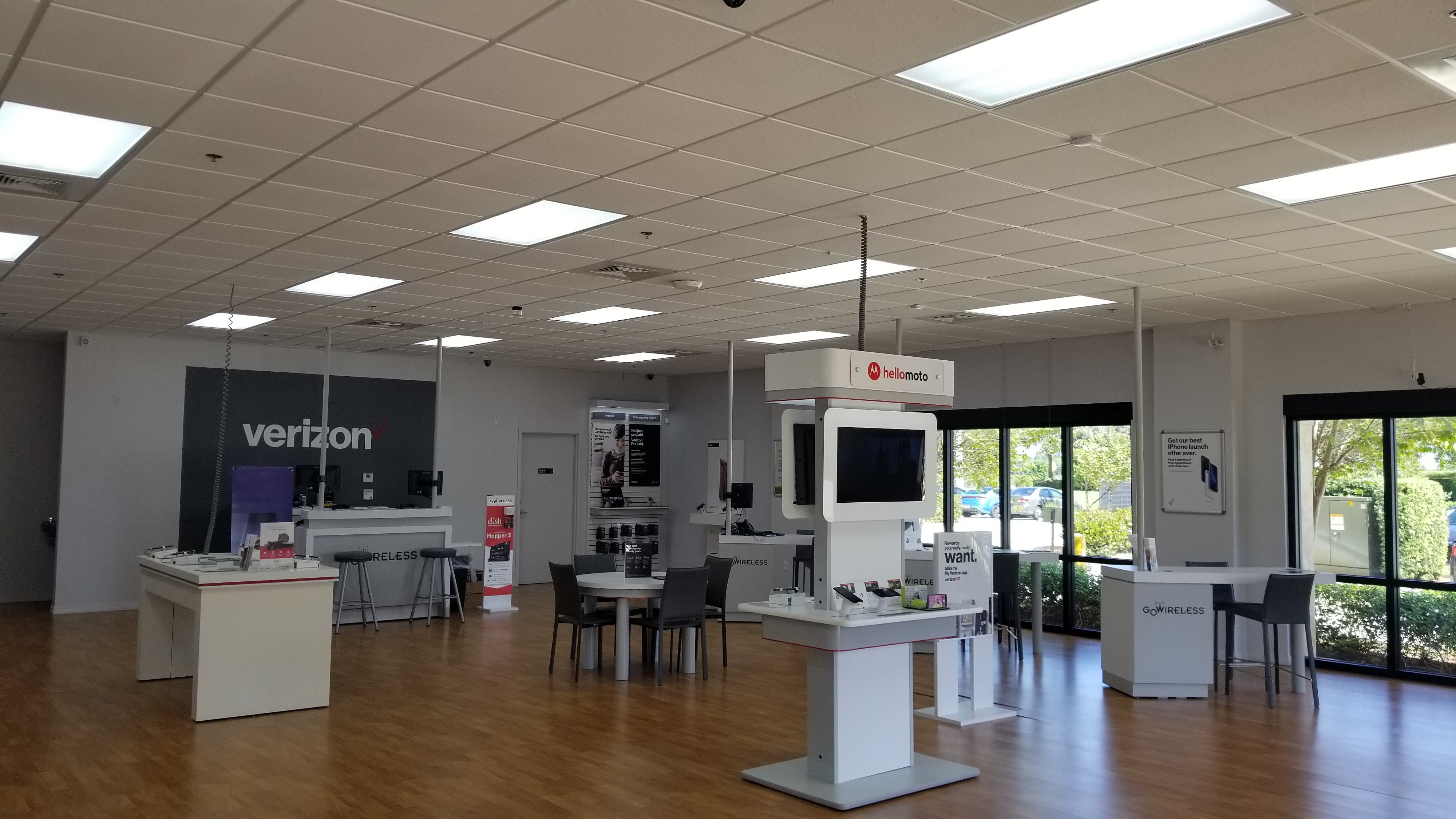 Verizon Authorized Retailer – GoWireless Photo