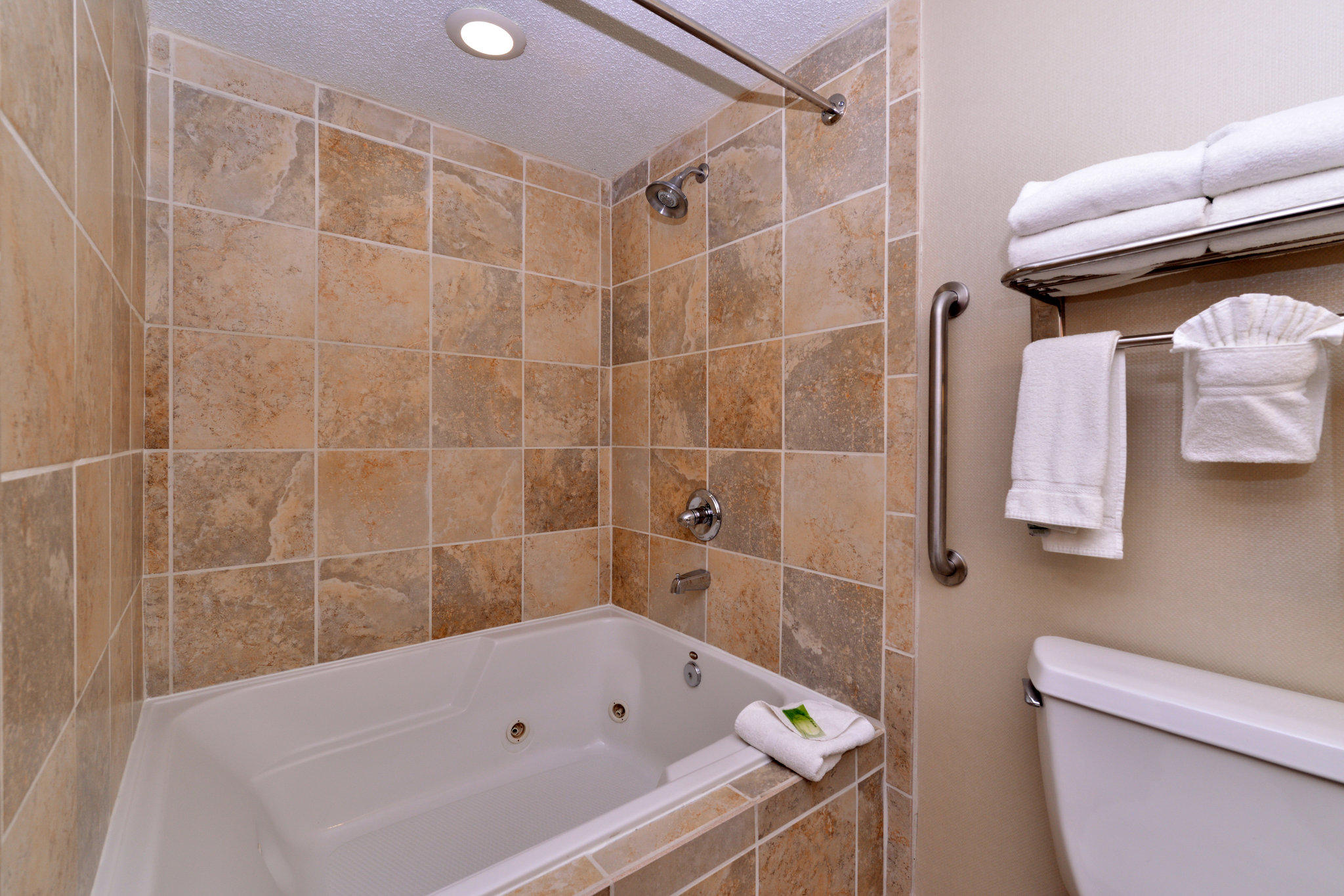 Holiday Inn Express & Suites Indianapolis W - Airport Area Photo