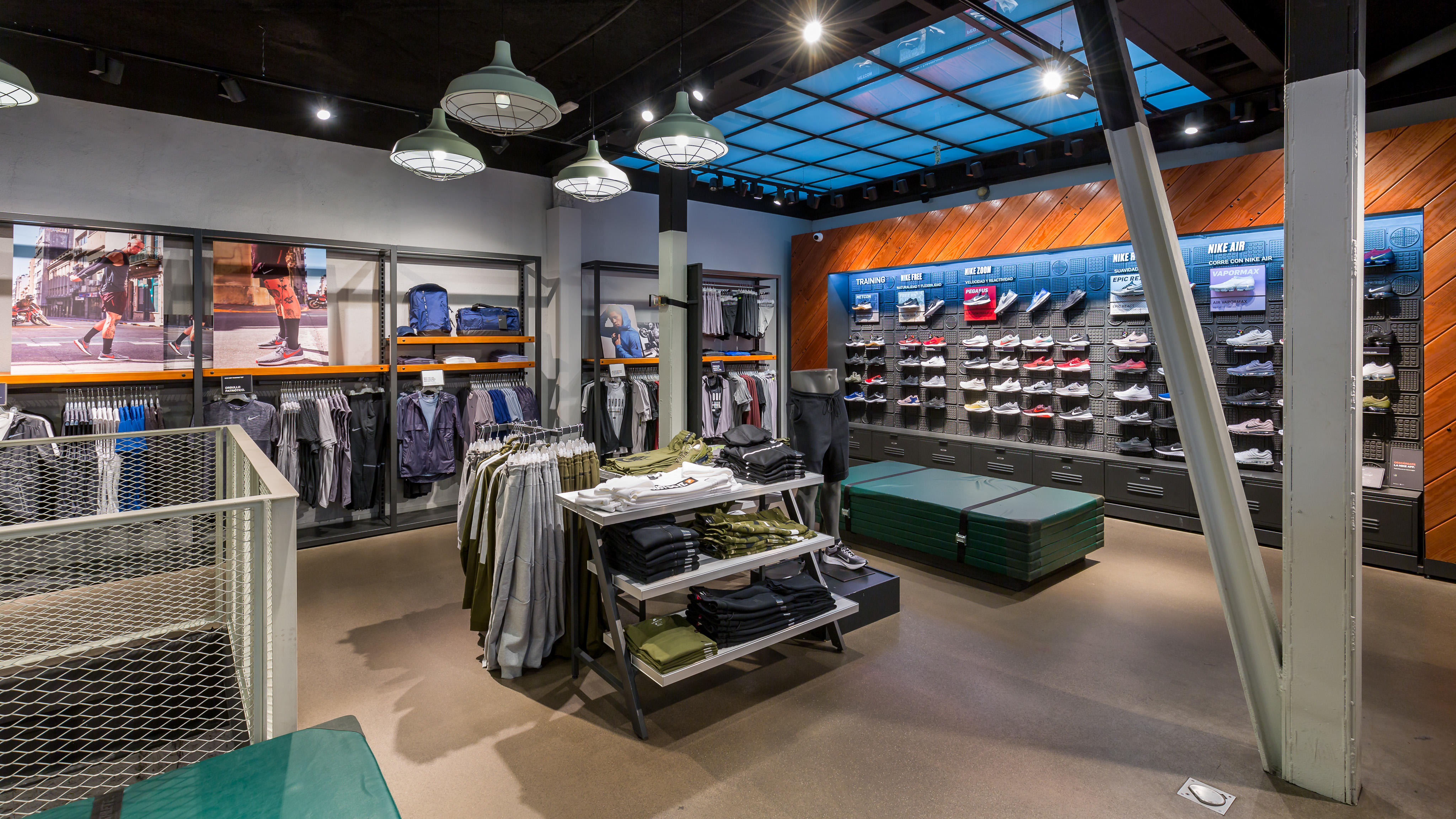 Images Nike Store Serrano