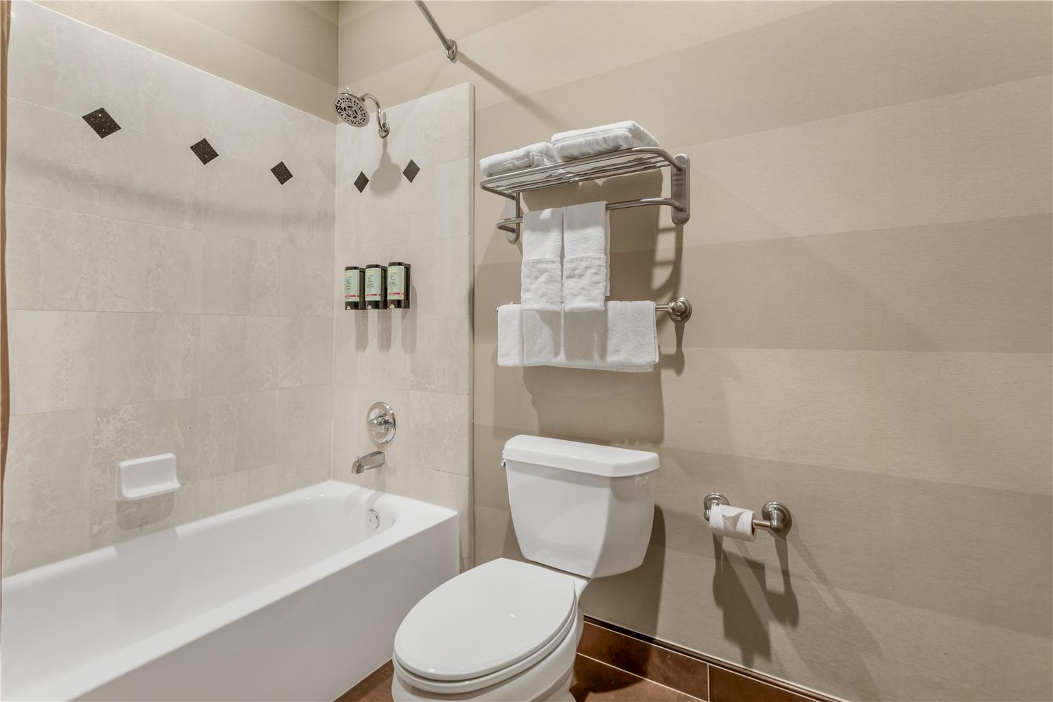 Best Western Plus Brookside Inn Image