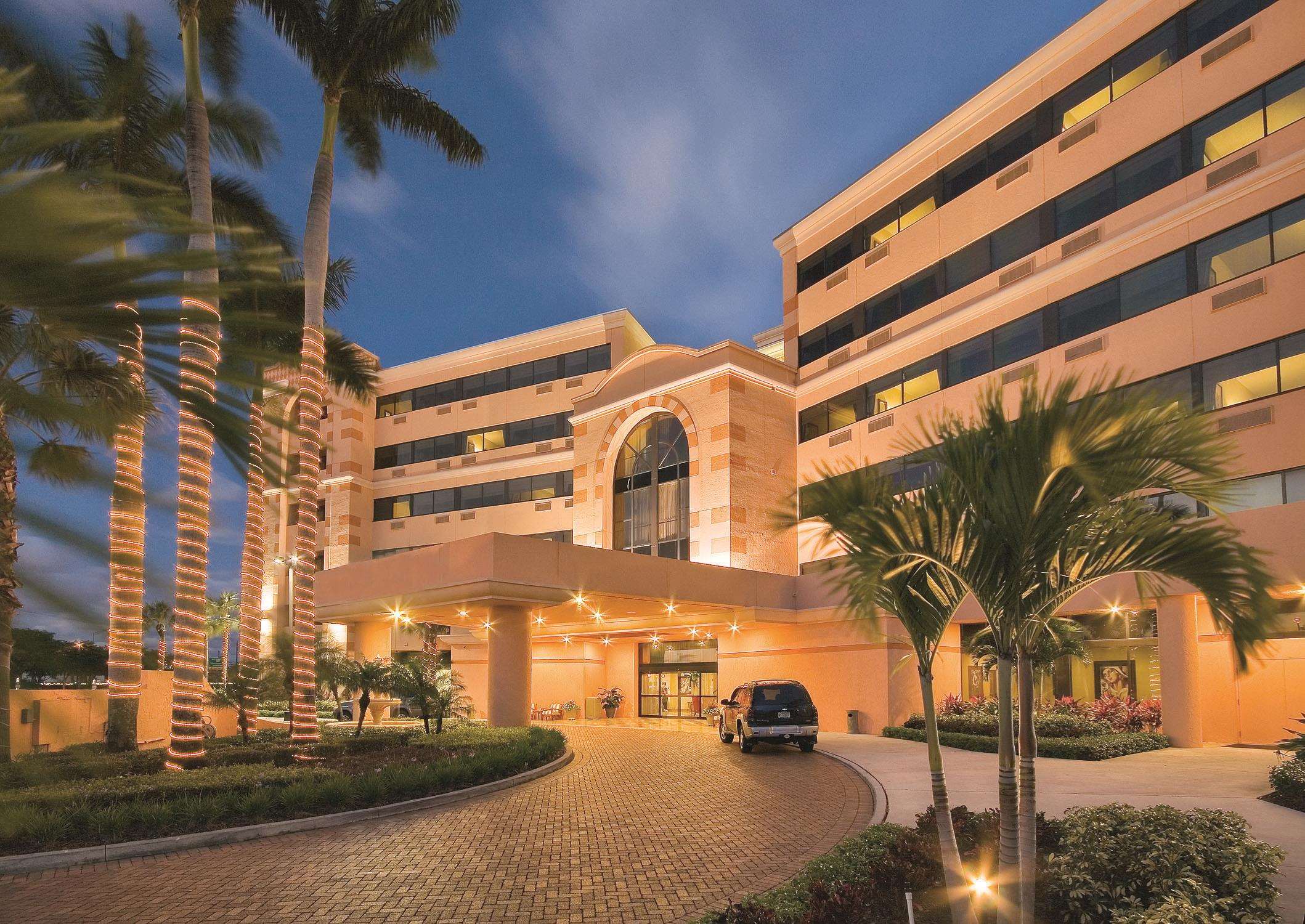 DoubleTree by Hilton Hotel West Palm Beach Airport Photo