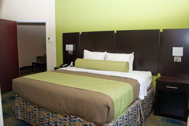 Images Best Western Plus Pratt