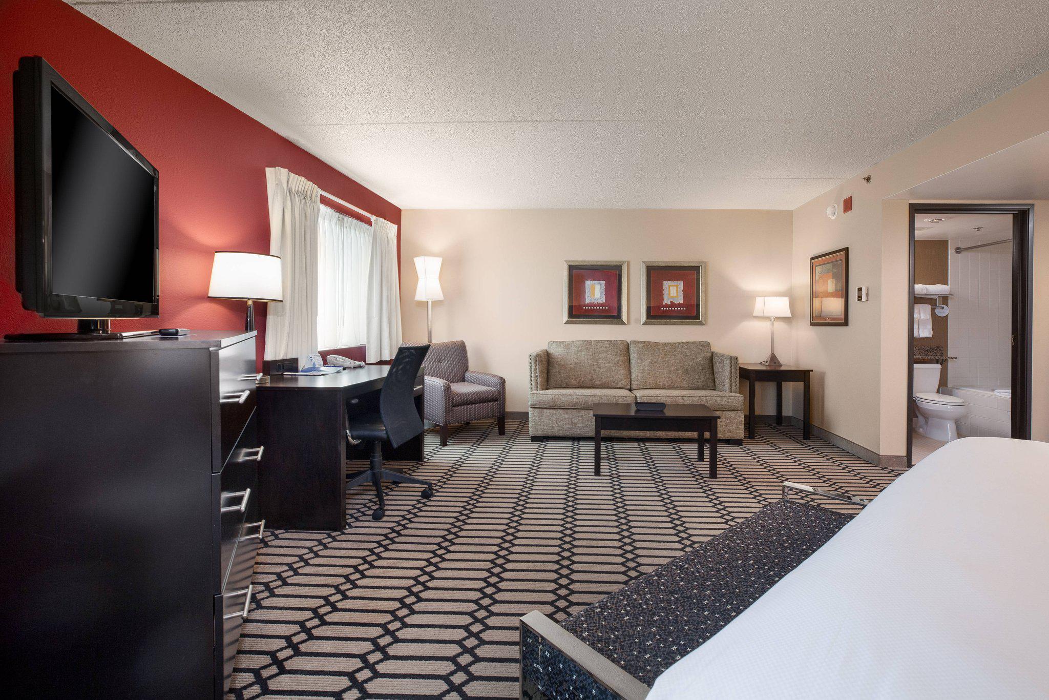 Delta Hotels by Marriott Fargo Photo