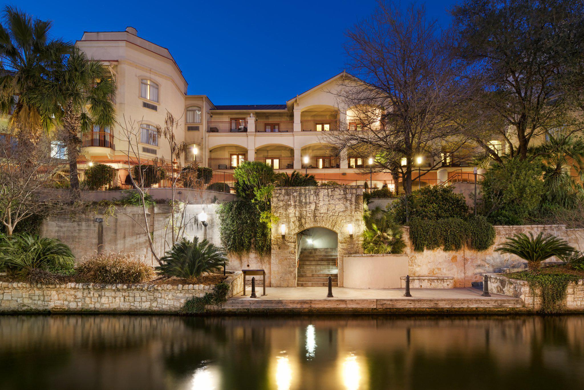 Hotel Indigo San Antonio-Riverwalk Photo