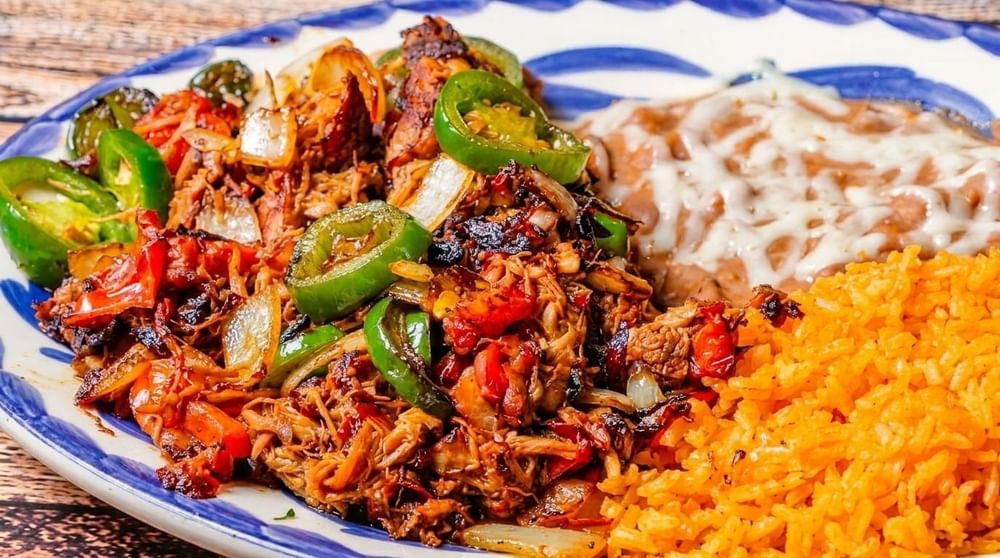 Lunch Carnitas a la Mexicana
