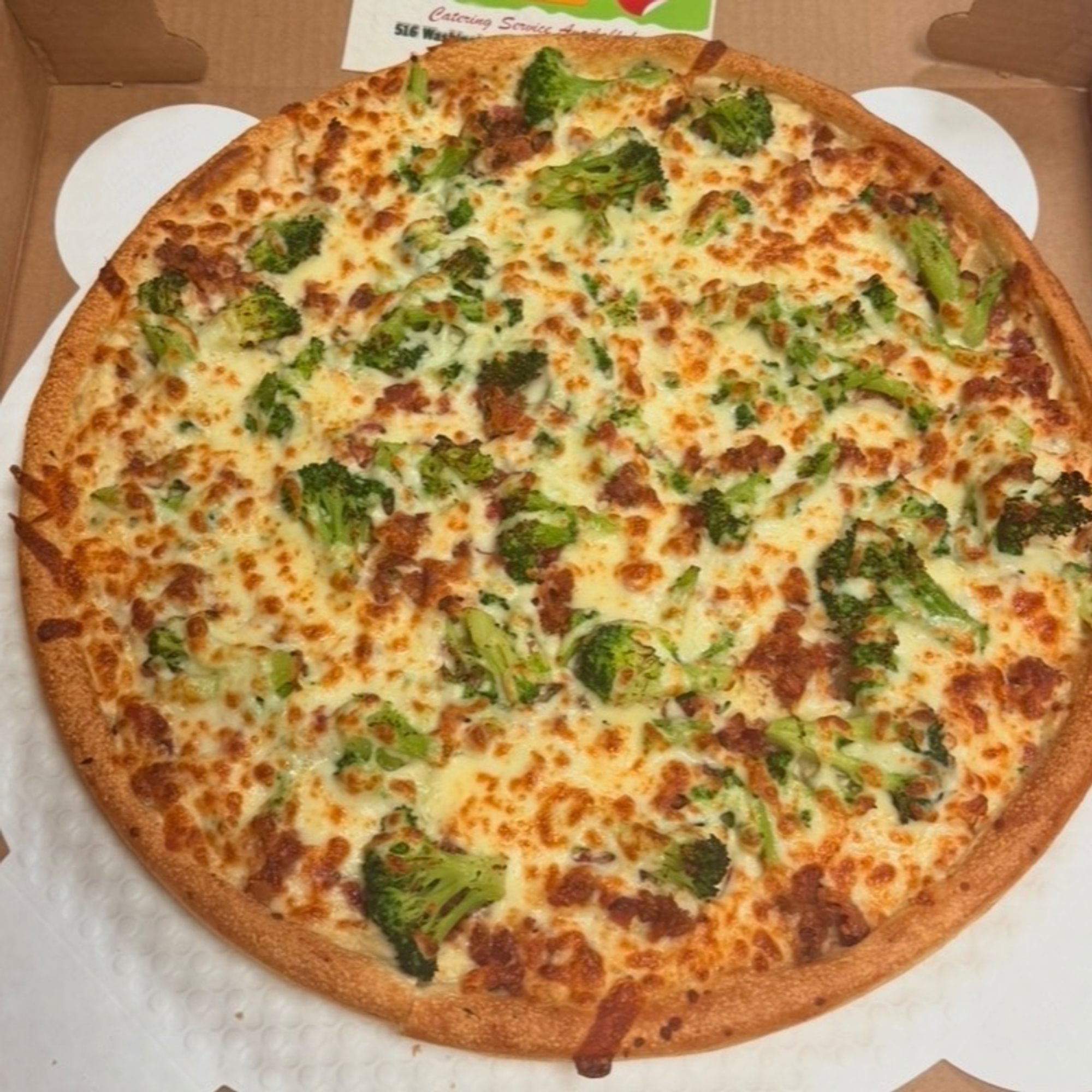 Chicken Broccoli Alfredo Pizza