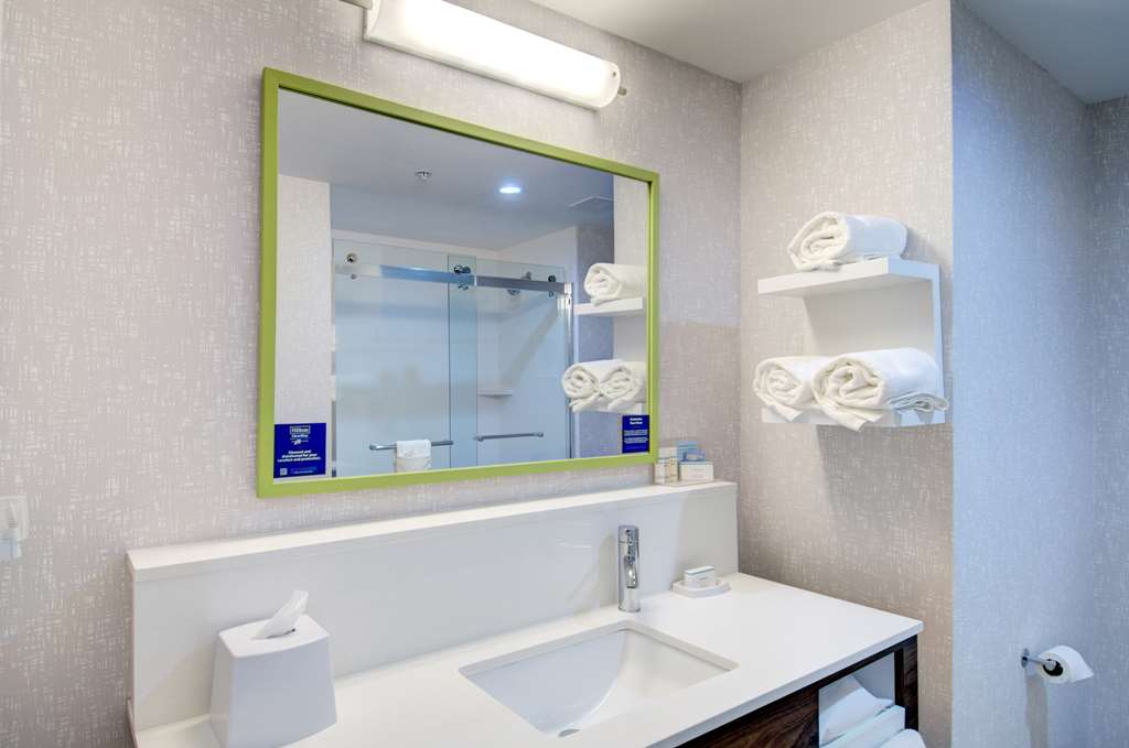 Hampton Inn & Suites Portland West Image