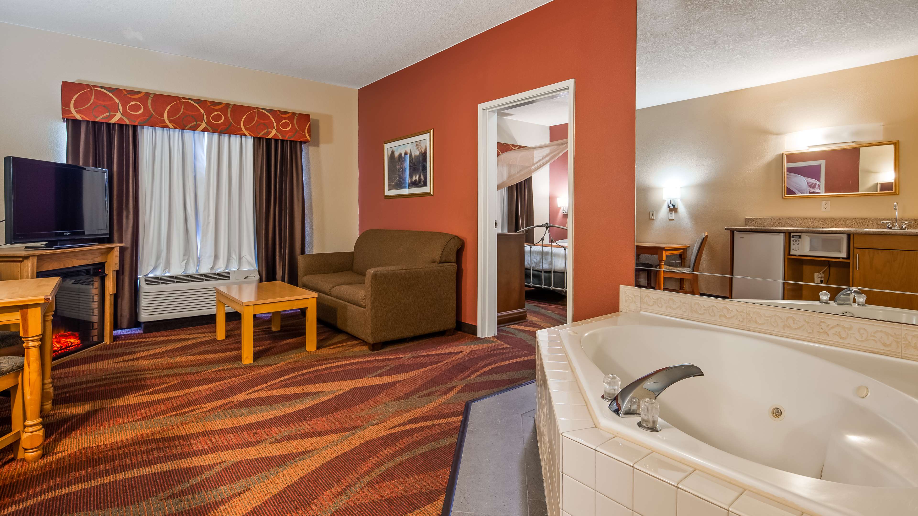 Best Western Plus Fort Wayne Inn & Suites North Photo