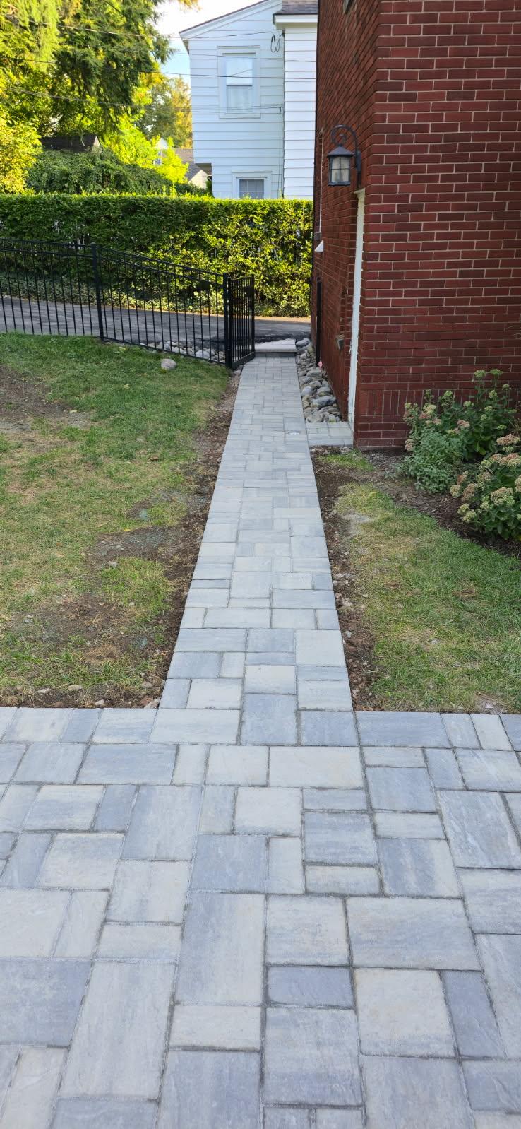 A-Z Construction & Restoration Image