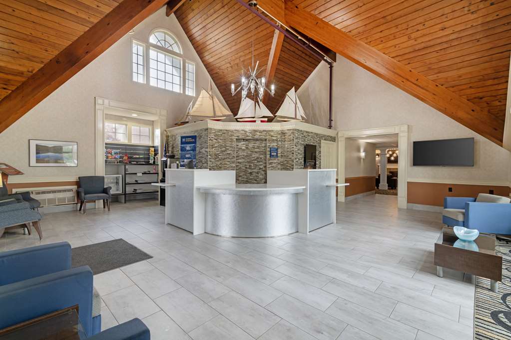 Best Western Plus Plattsburgh Image