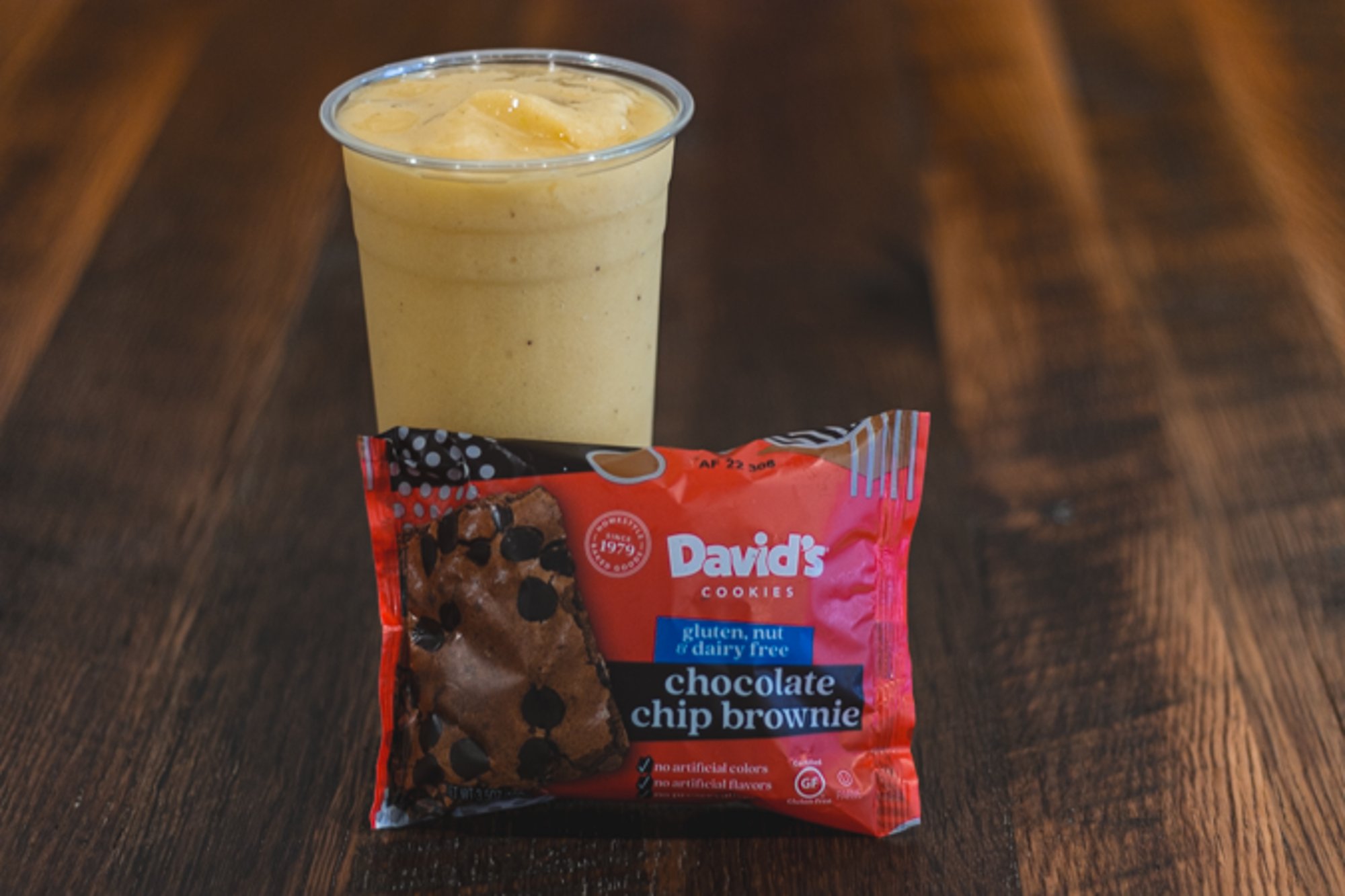 SMOOTHIE & GLUTEN FREE BROWNIE