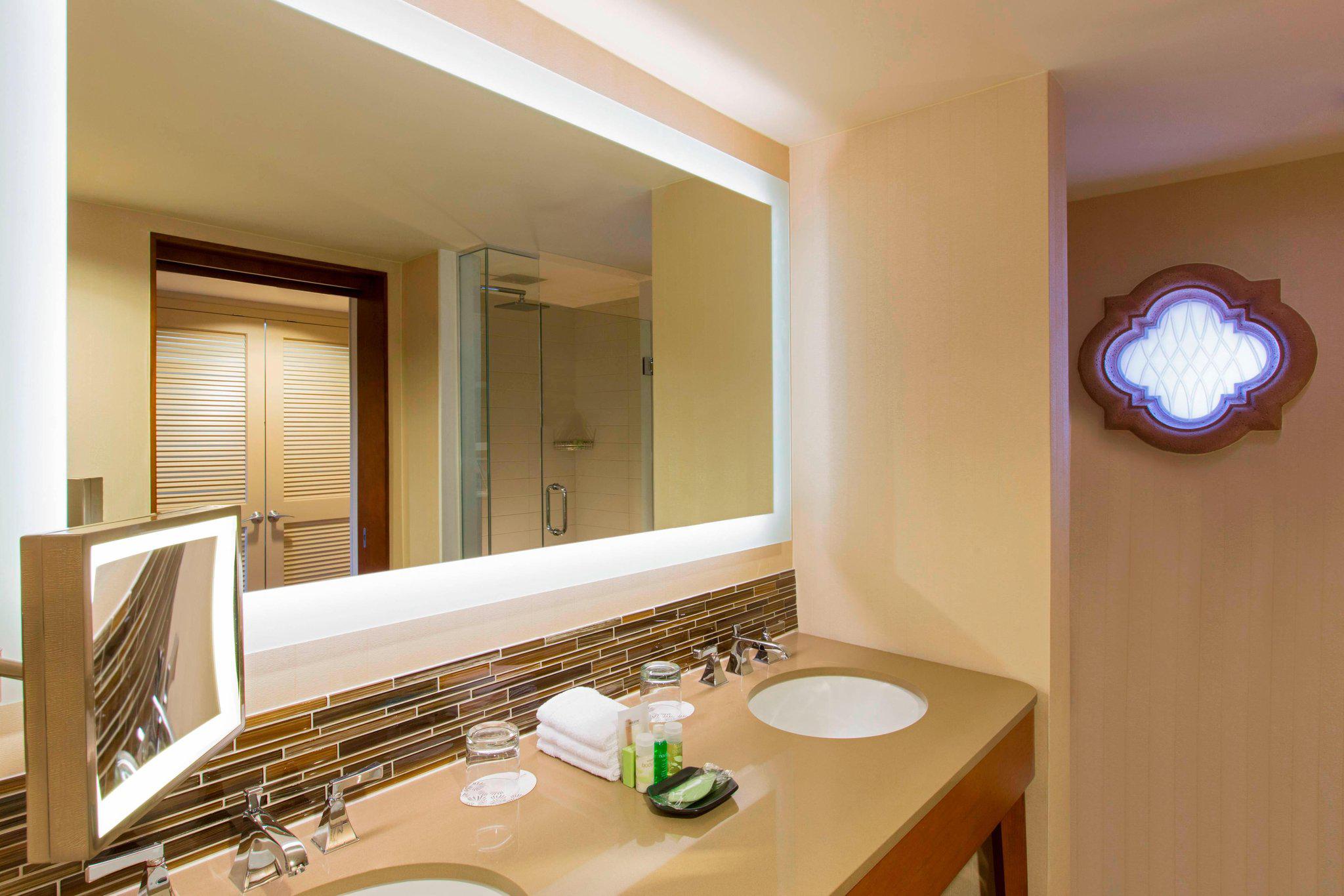 The Westin La Paloma Resort & Spa Photo