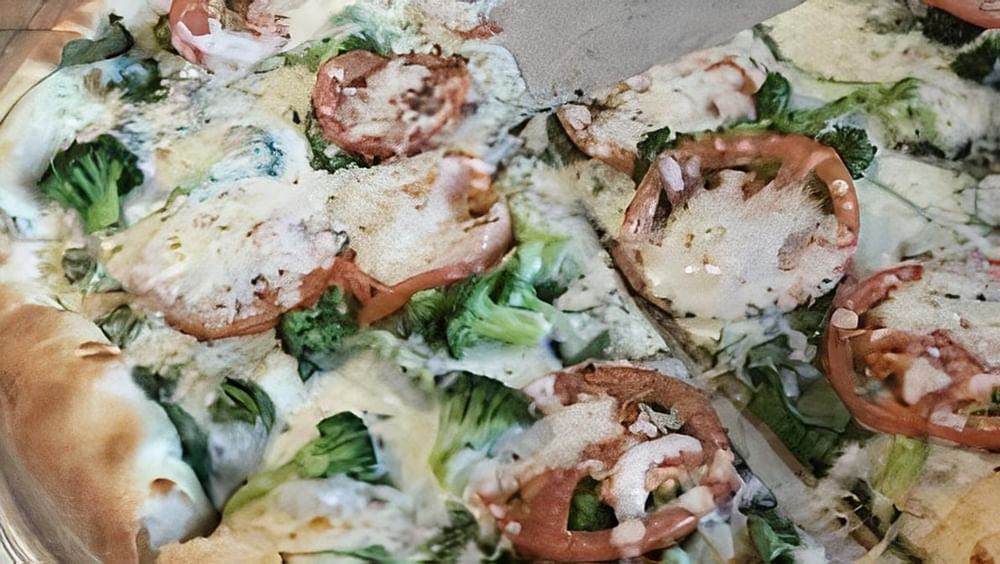 White Broccoli, Ricotta & Tomato Pizza