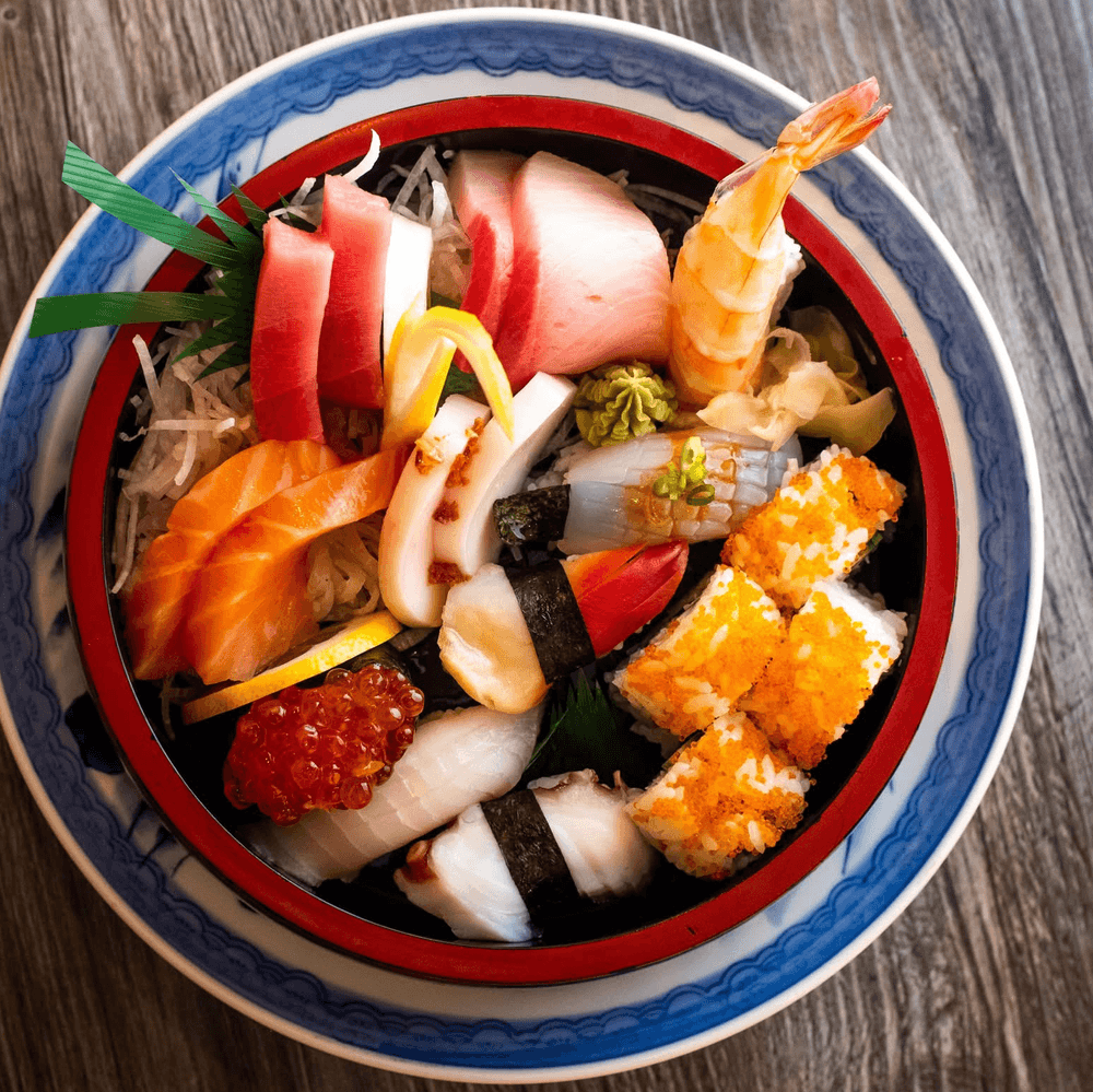 Sushi & Sashimi Combo Dinner