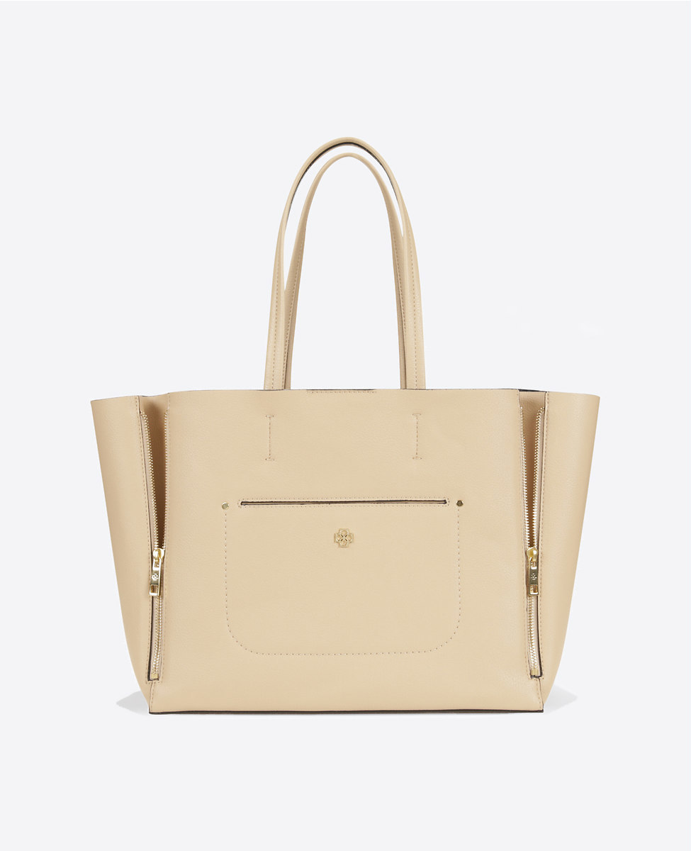 Pebbled Signature Tote