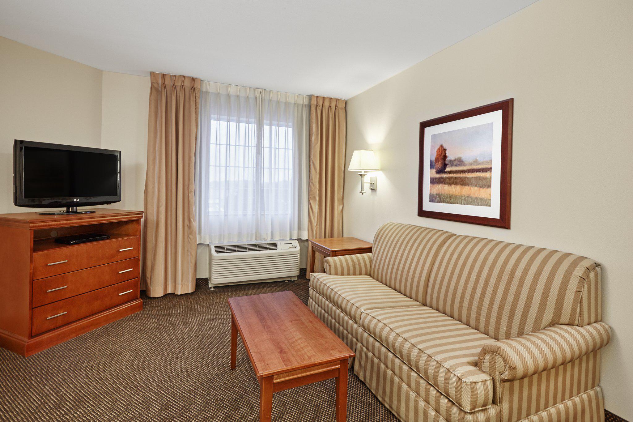 Candlewood Suites Fayetteville Fort Bragg Photo