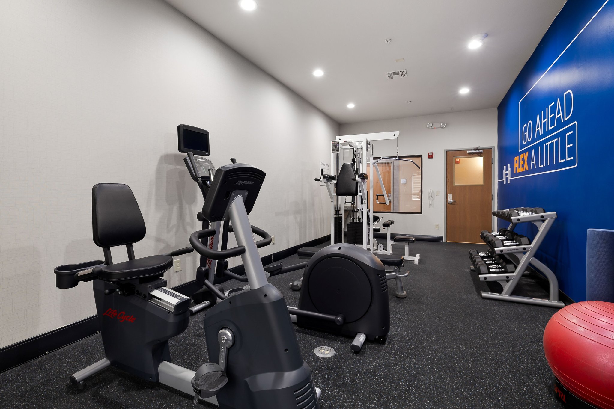 Holiday Inn Express & Suites Jourdanton-Pleasanton by IHG Image