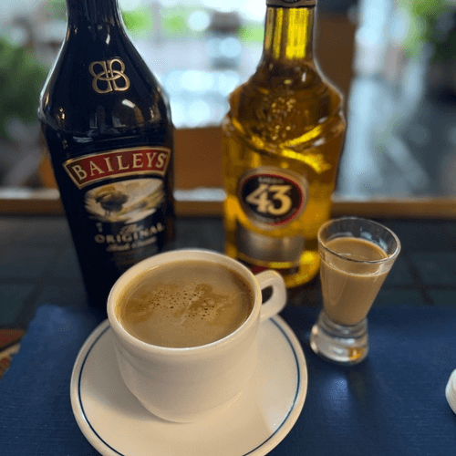 Cafe Con Leche