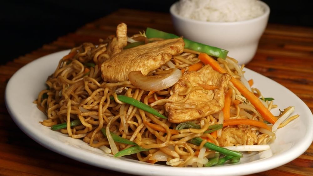 Lunchbox # 7 - Chicken Lo Mein and Sweet & Sour Chicken