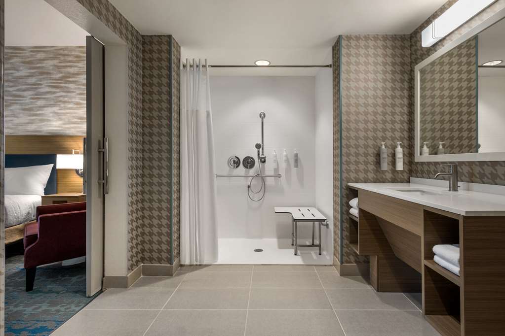 Home2 Suites by Hilton Austin East Side 5th Street Image