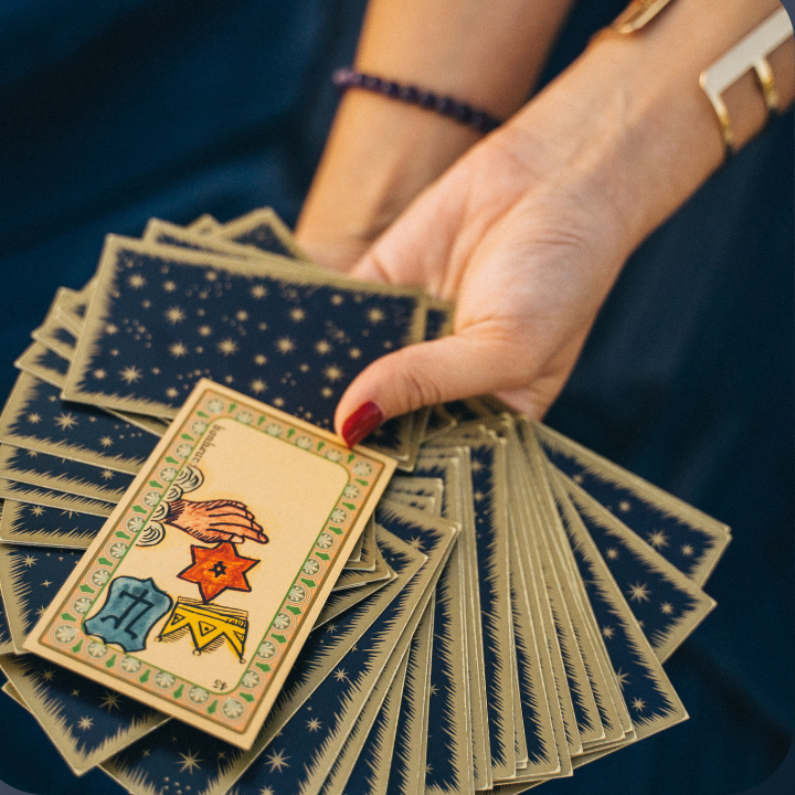 Psychic Ivanna - Tarot Card Readings Image