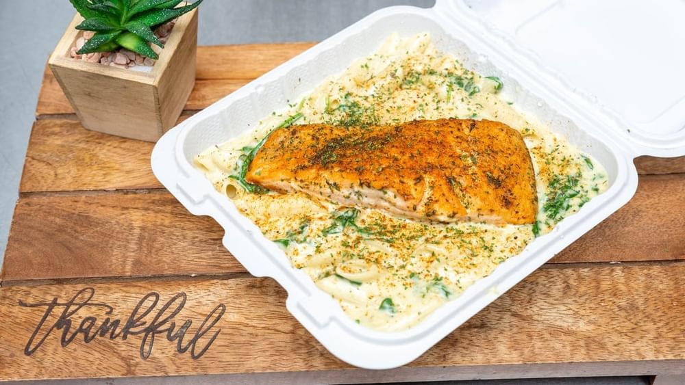 Salmon pasta