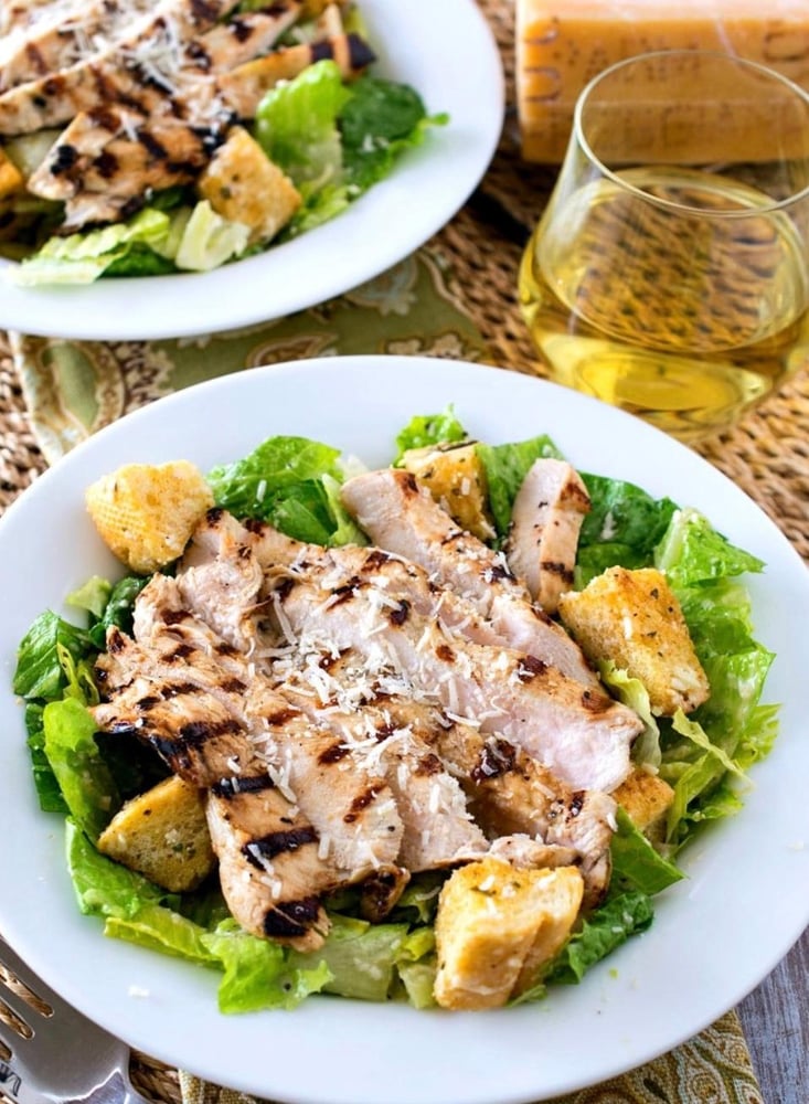GRILLED CHICKEN CEASAR SALAD