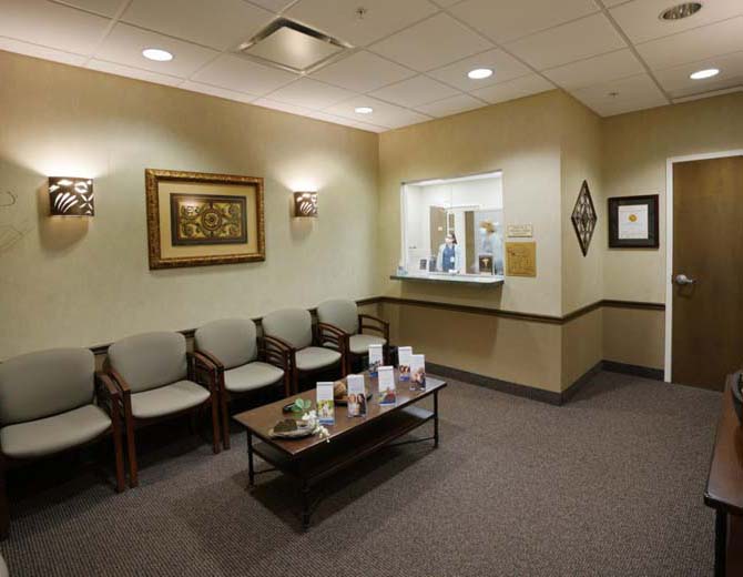 The lobby of Azura Surgery Center Connecticut