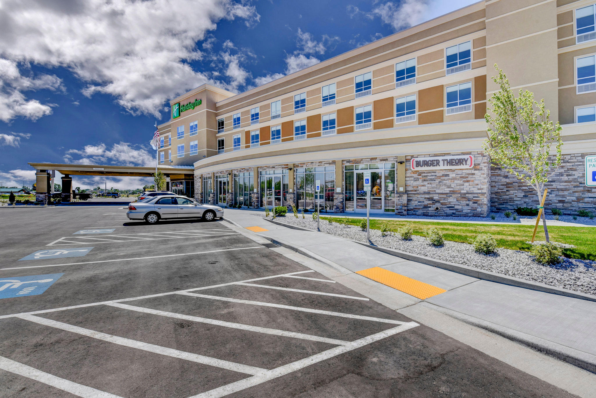 Holiday Inn Nampa Photo