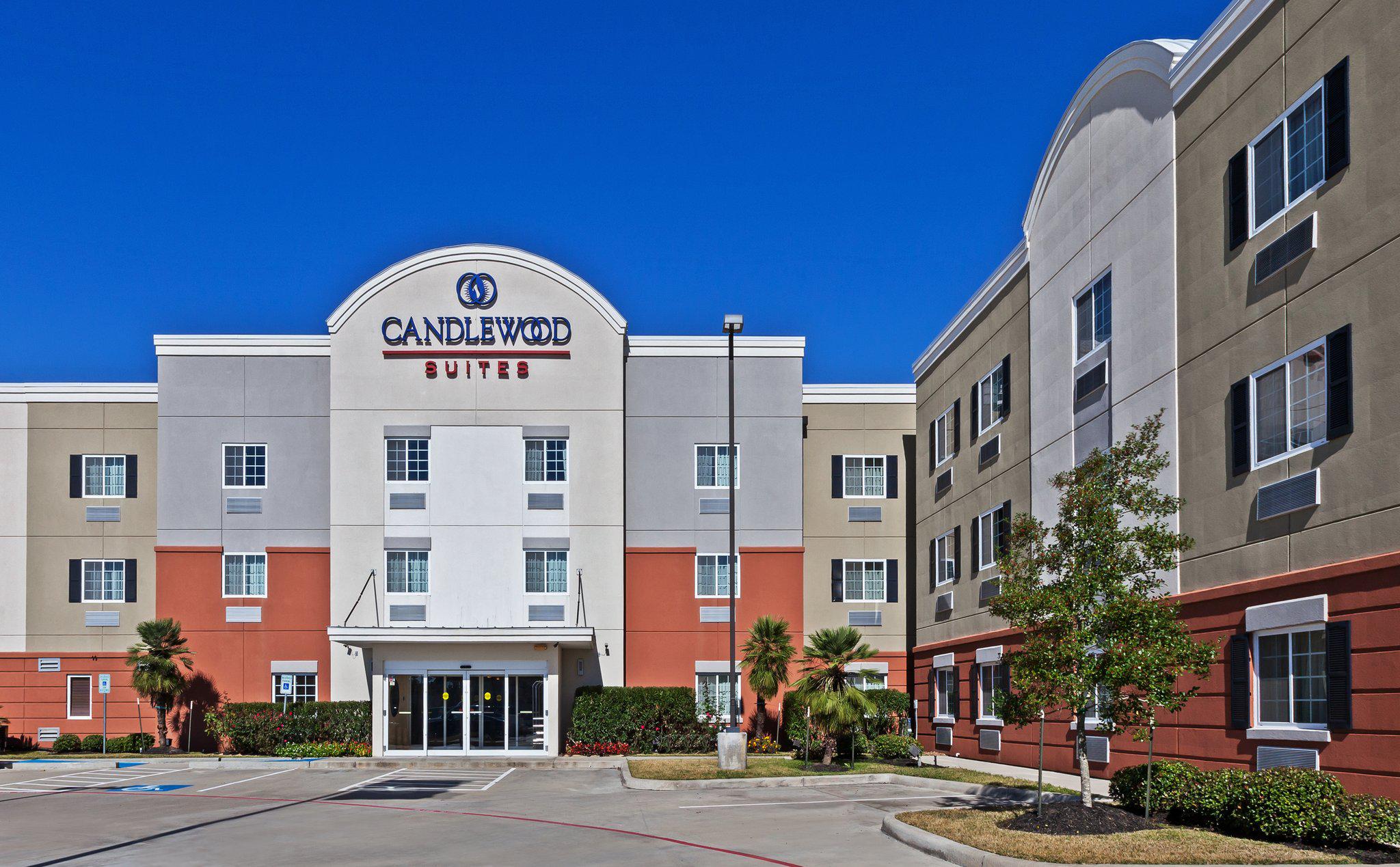 Candlewood Suites Pearland Photo