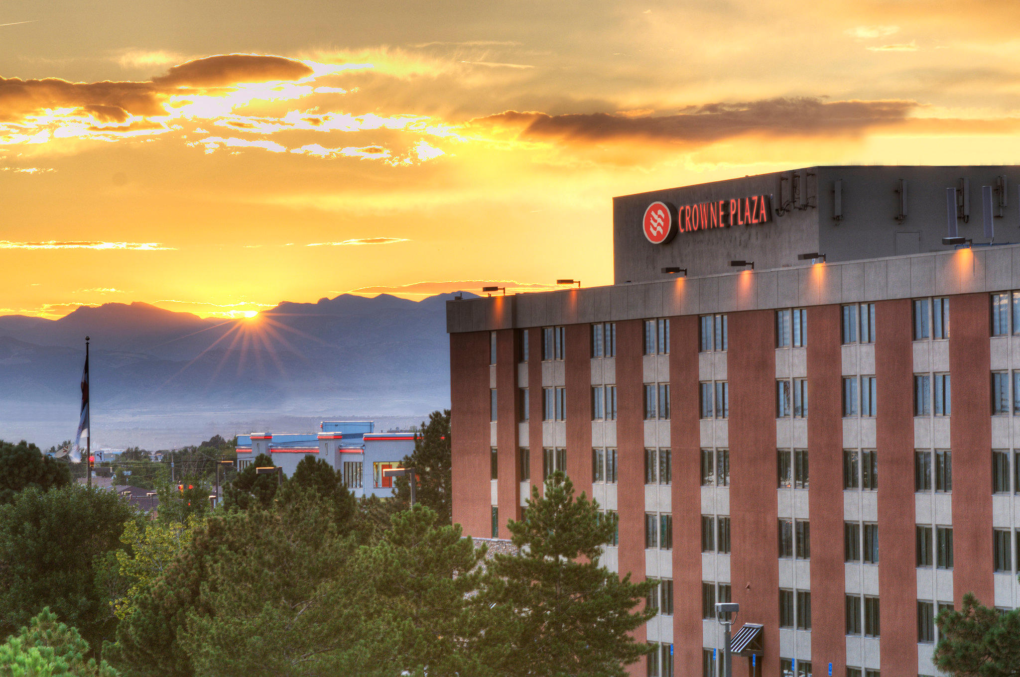 Crowne Plaza Denver Airport Convention Ctr Photo