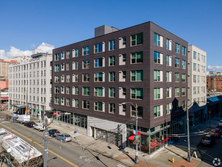 Publix Apartments Image