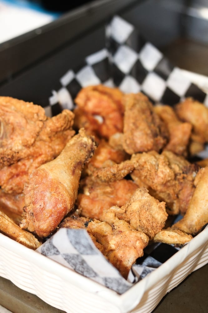 12 Pcs. Broaster Fried-Chicken +3 Sides +6 Sauces