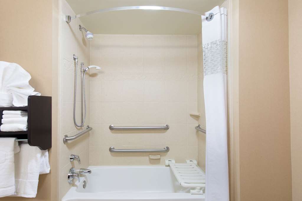 Hampton Inn & Suites Scottsboro Image