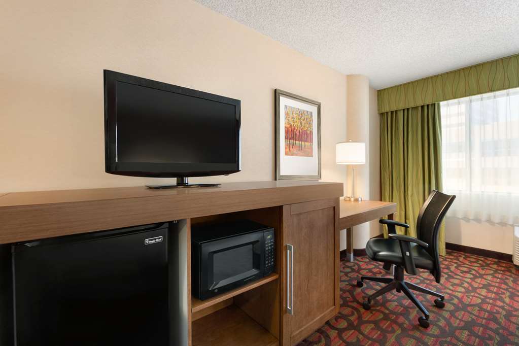Hampton Inn Denver West Federal Center Image