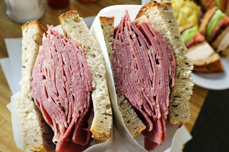 Siegel's Bagelmania Airport Image