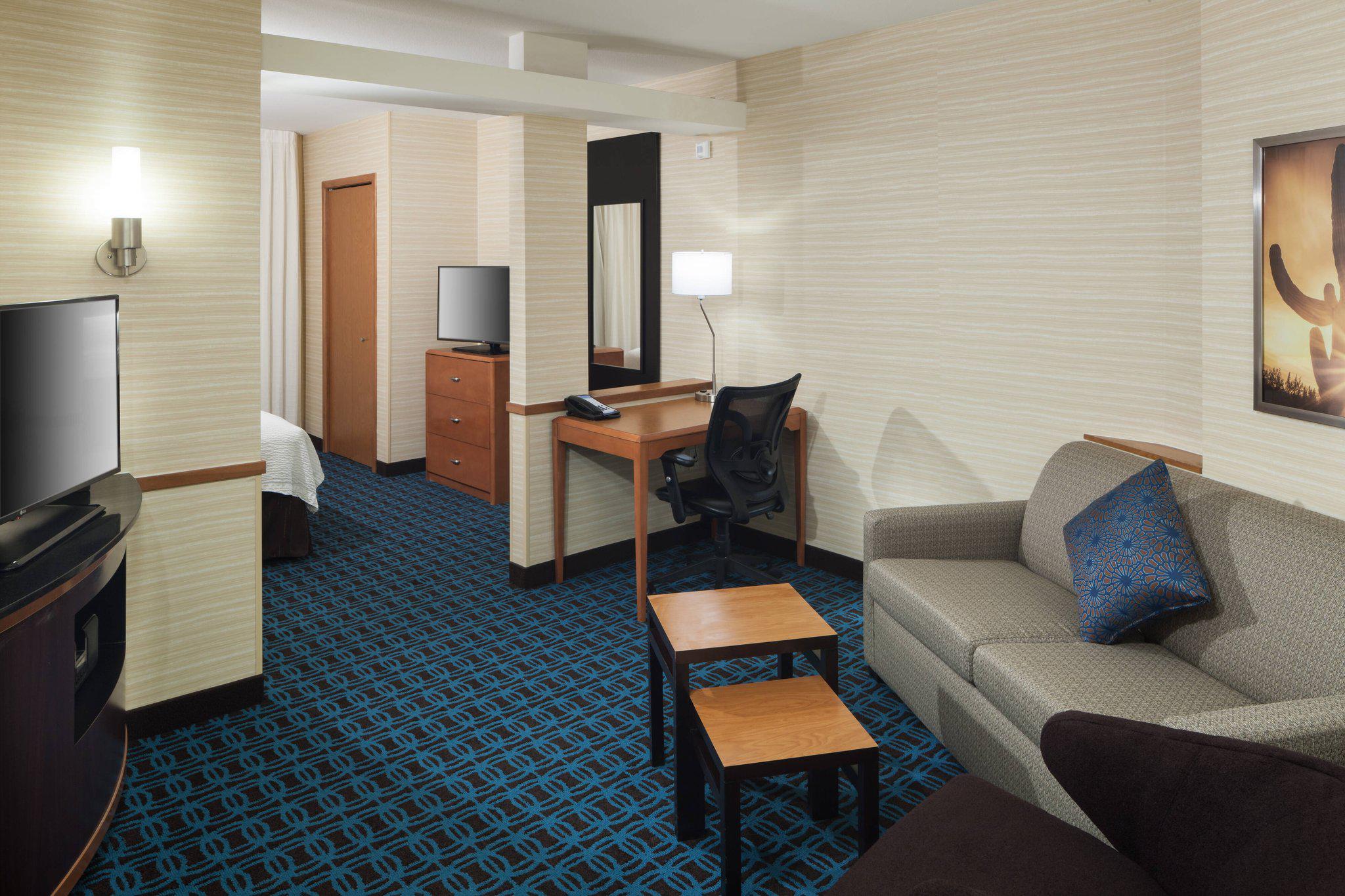 Fairfield Inn & Suites by Marriott Phoenix Chandler/Fashion Center Photo