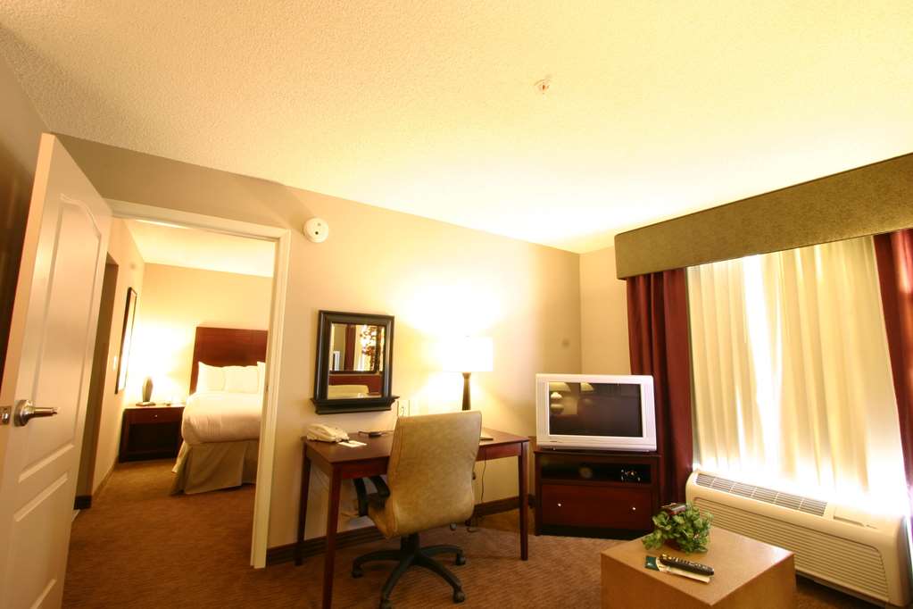 Homewood Suites by Hilton Bloomington Image