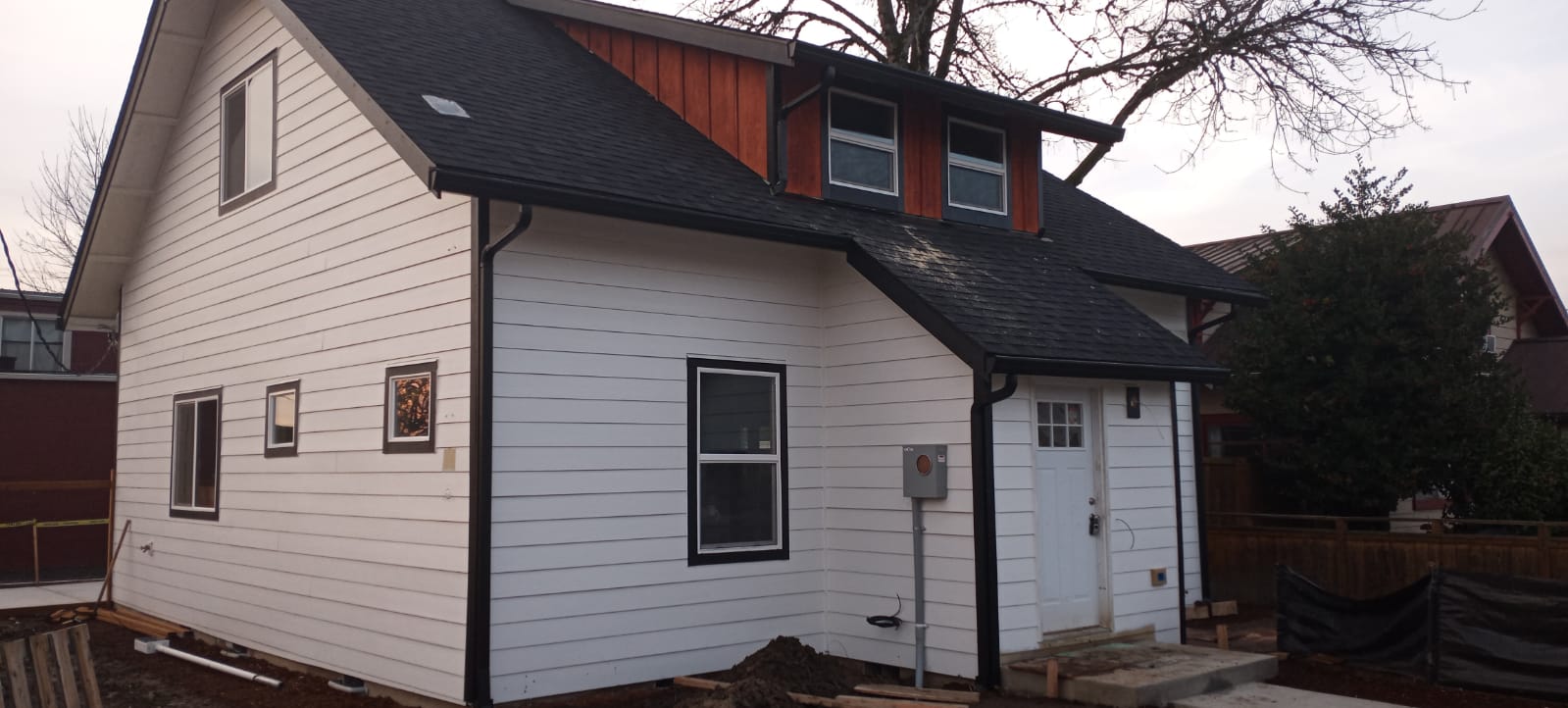 Bernal Painting LLC Logo