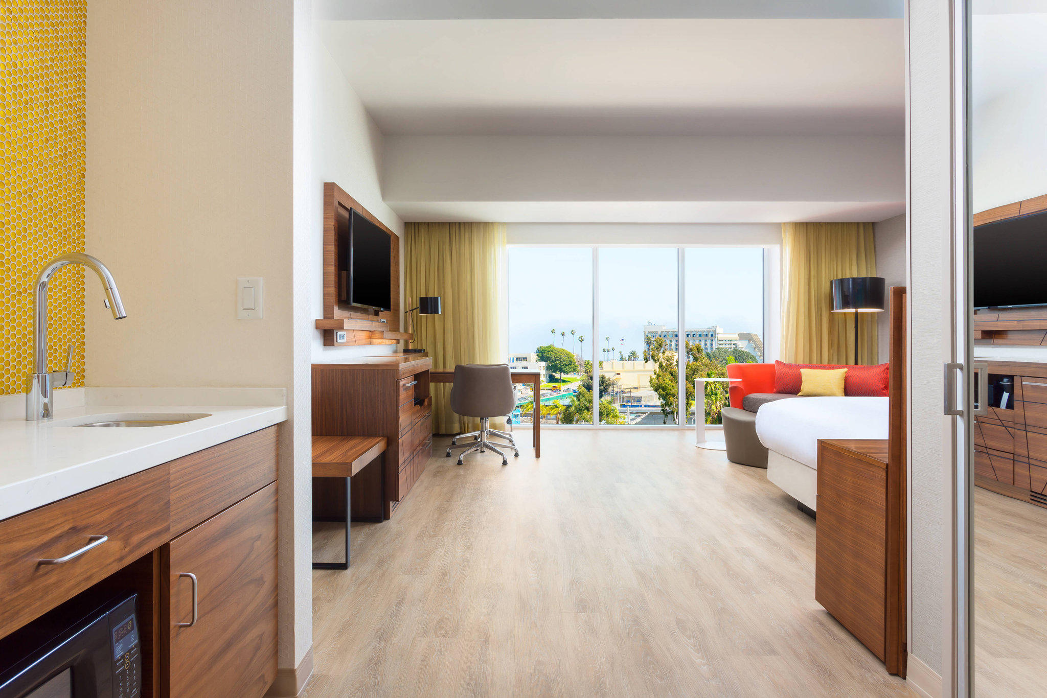 Courtyard by Marriott Santa Monica Photo