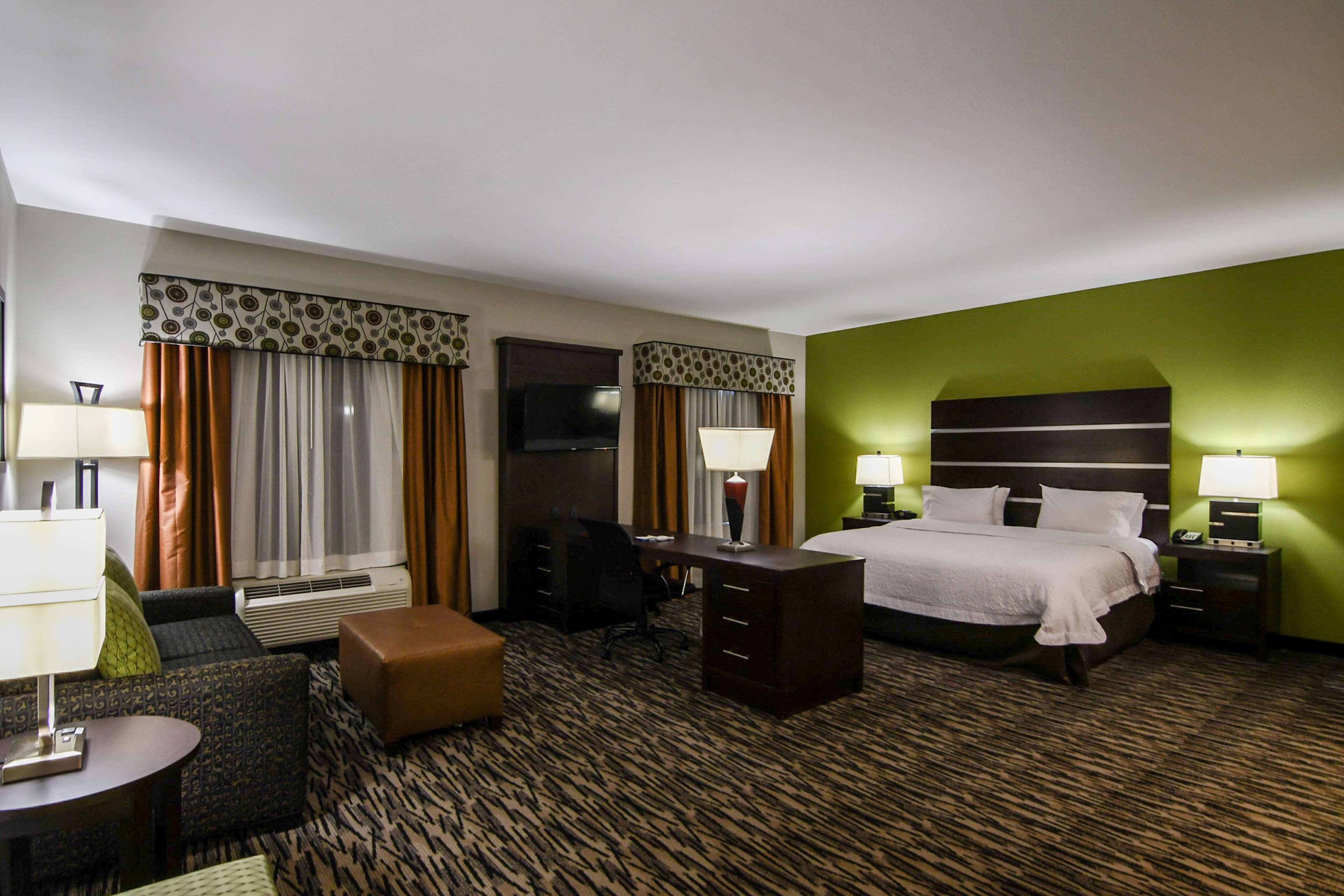 Guest room