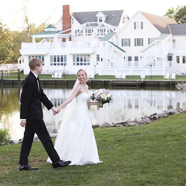 The Oaks Waterfront Inn & Events Photo