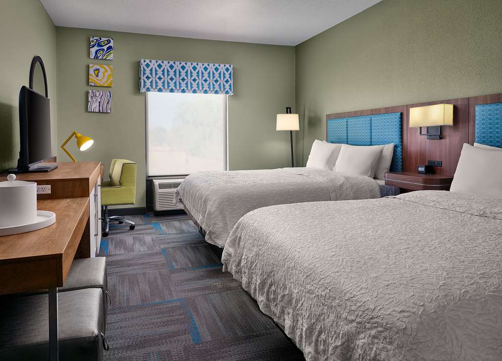 Hampton Inn Covington Image