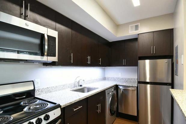 Images Monroe Tower Apartments