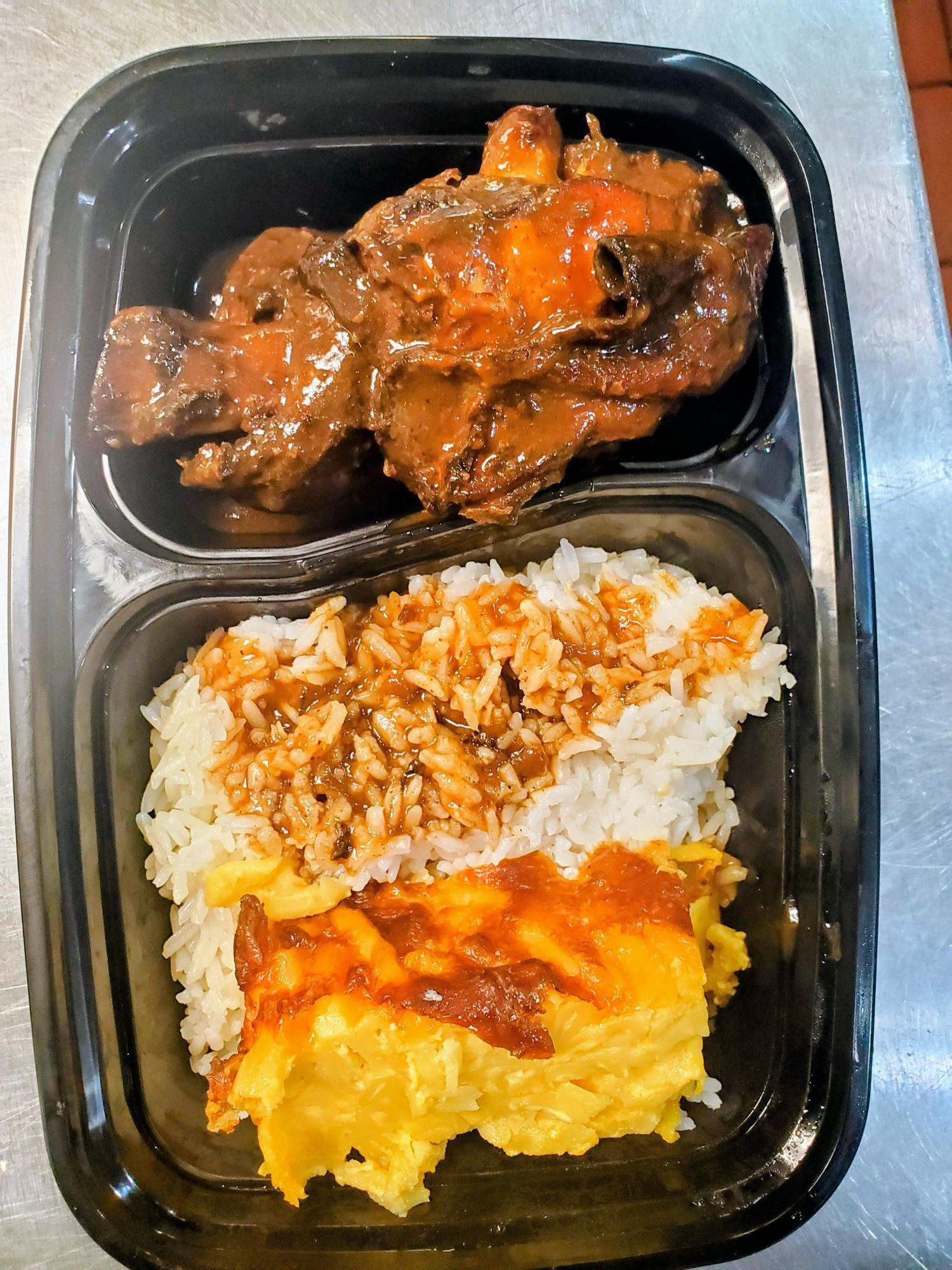 Chicken Platter Mini (Jerk, Brown Stew & Curry)
